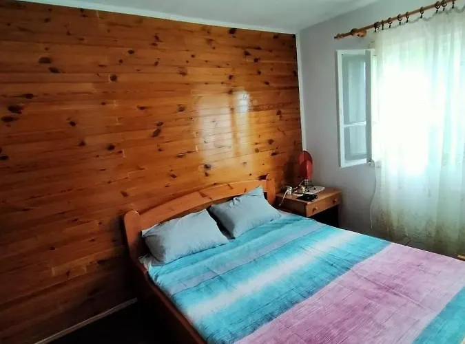 Planinska Kuca Kod Lazica Casa de Férias *